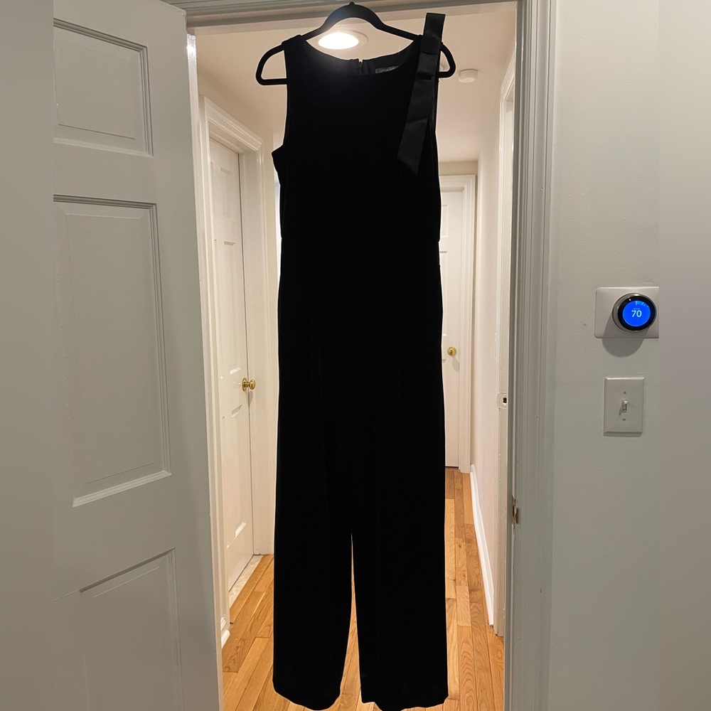 Julia‎ Jordan Black Velvet Jumpsuit with Bow - NWOT
